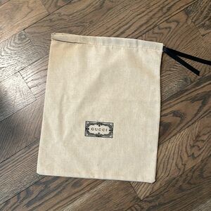 GUCCI • Tan Linen Small Logo Dust Bag